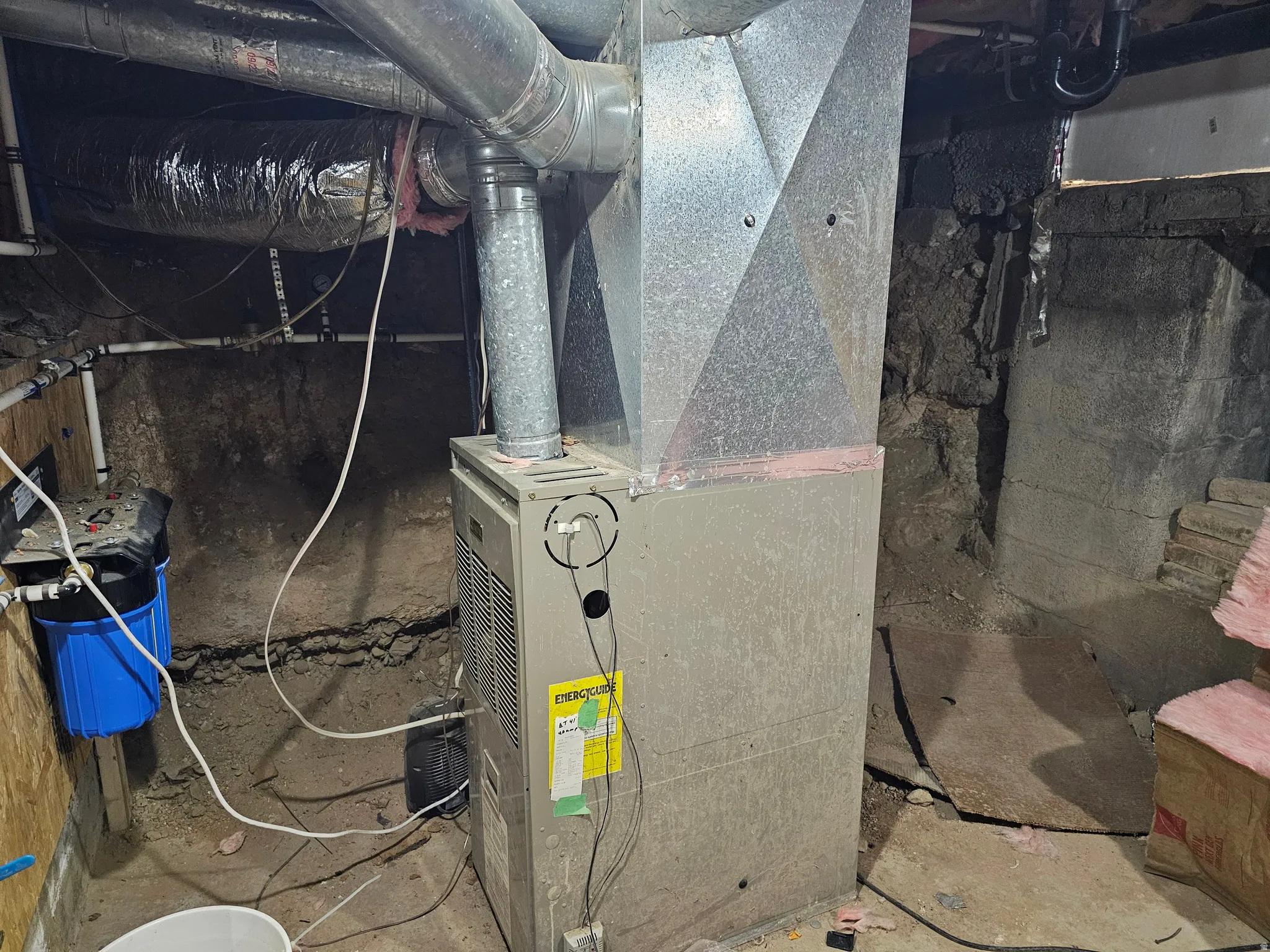 Utilities featuring heating unit