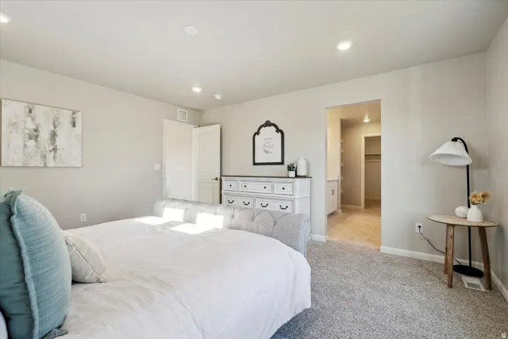 297 N Roundabout St, Saratoga Springs, Utah 84045