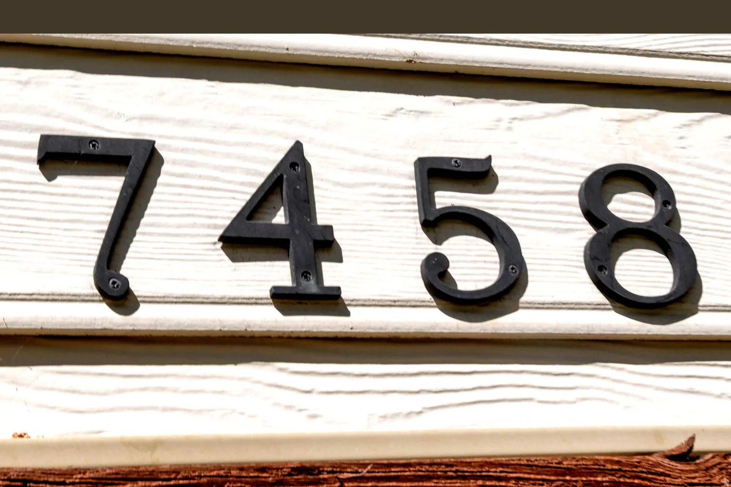 7458 (east side of duplex)