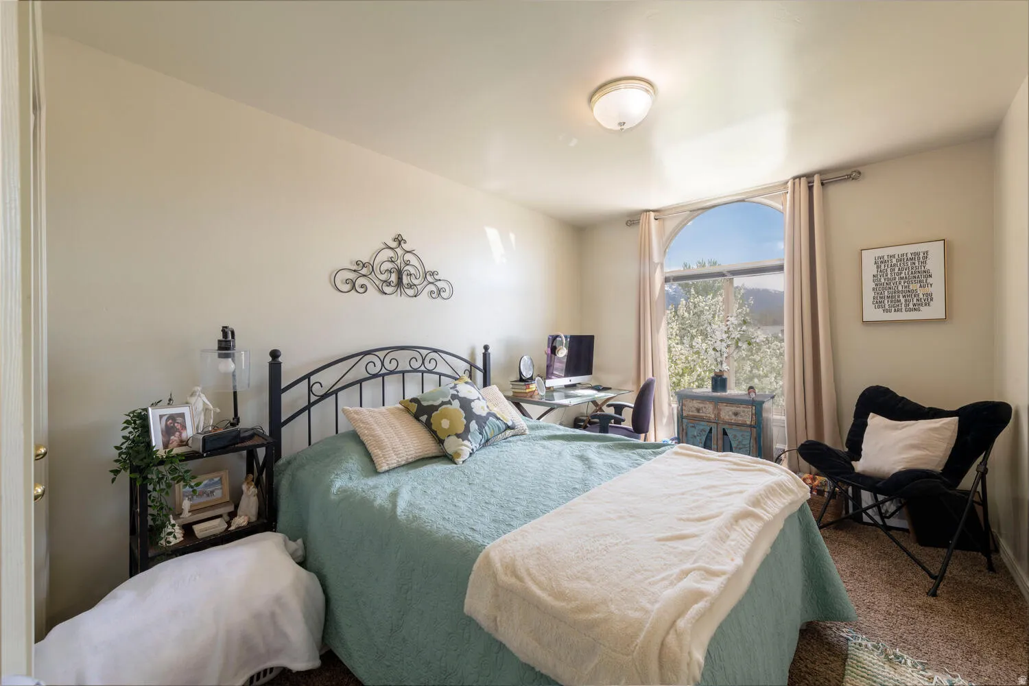 Carpeted 2nd bedroom