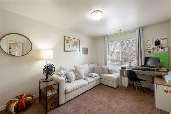 2nd bedroom or office