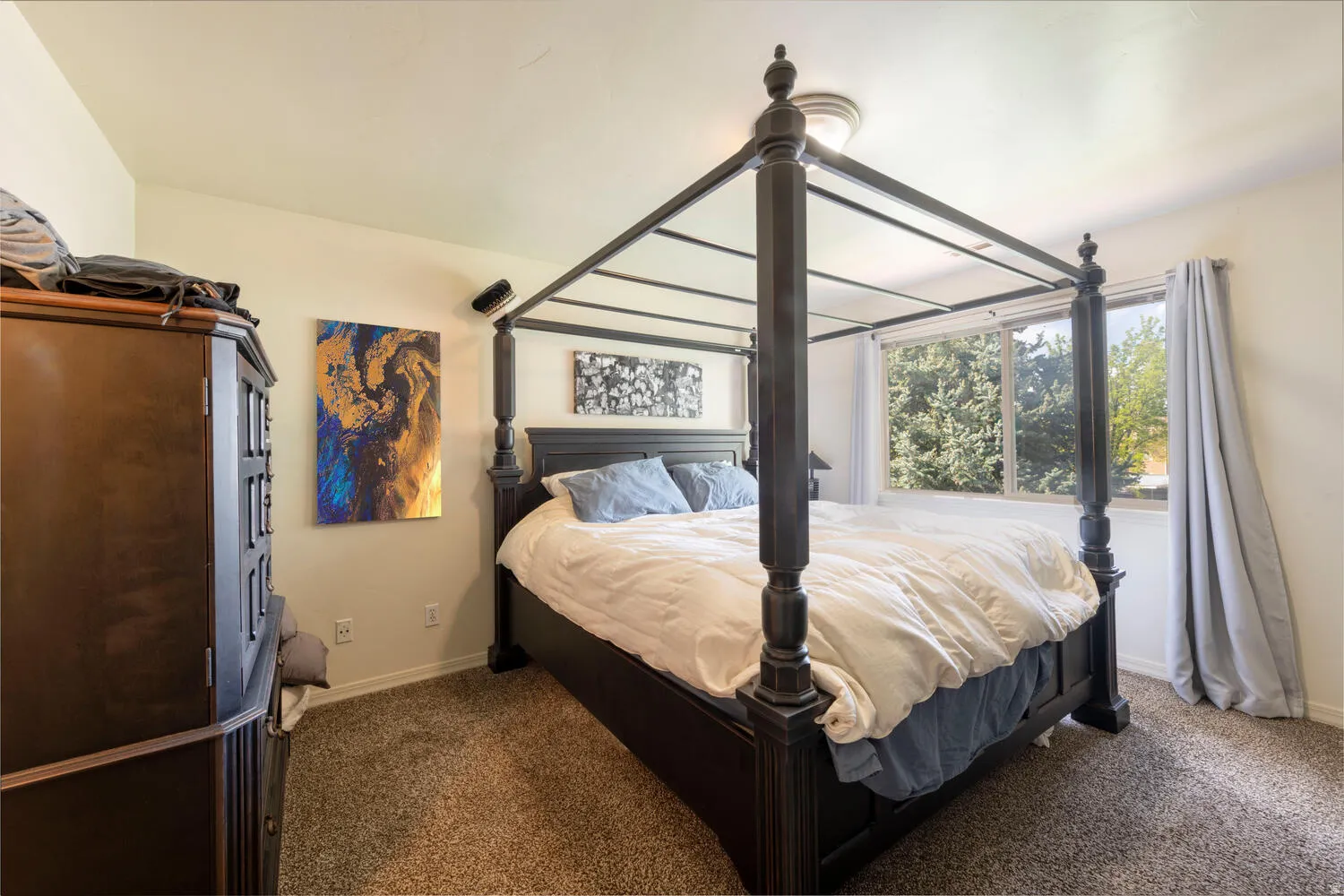 Primary ensuite bedroom