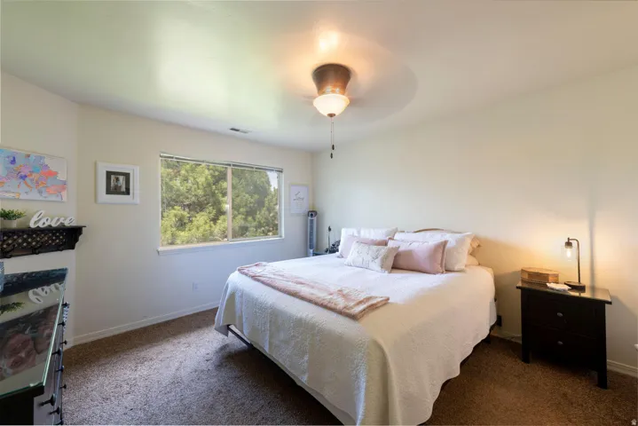 Primary ensuite bedroom