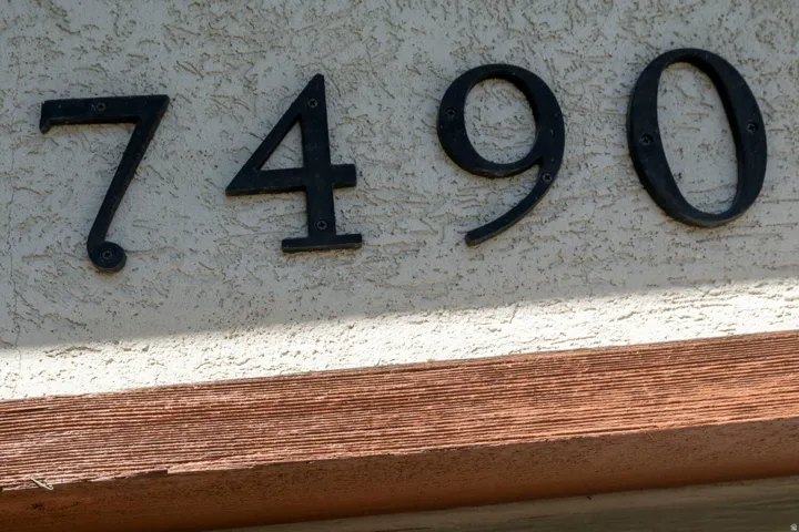 7490 The west unit of the duplex