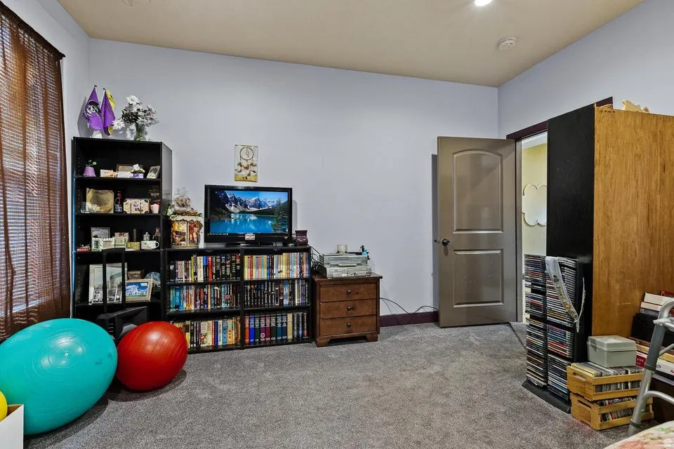 Office space featuring carpet flooring