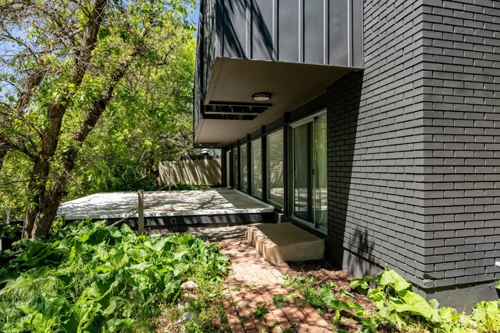 6715 E Quarter Mile Rd, Salt Lake City, Utah 84108
