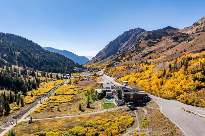 7371 S Canyon Centre Pkwy #308, Cottonwood Heights, Utah 84121