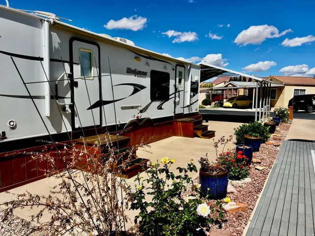 View of side of home