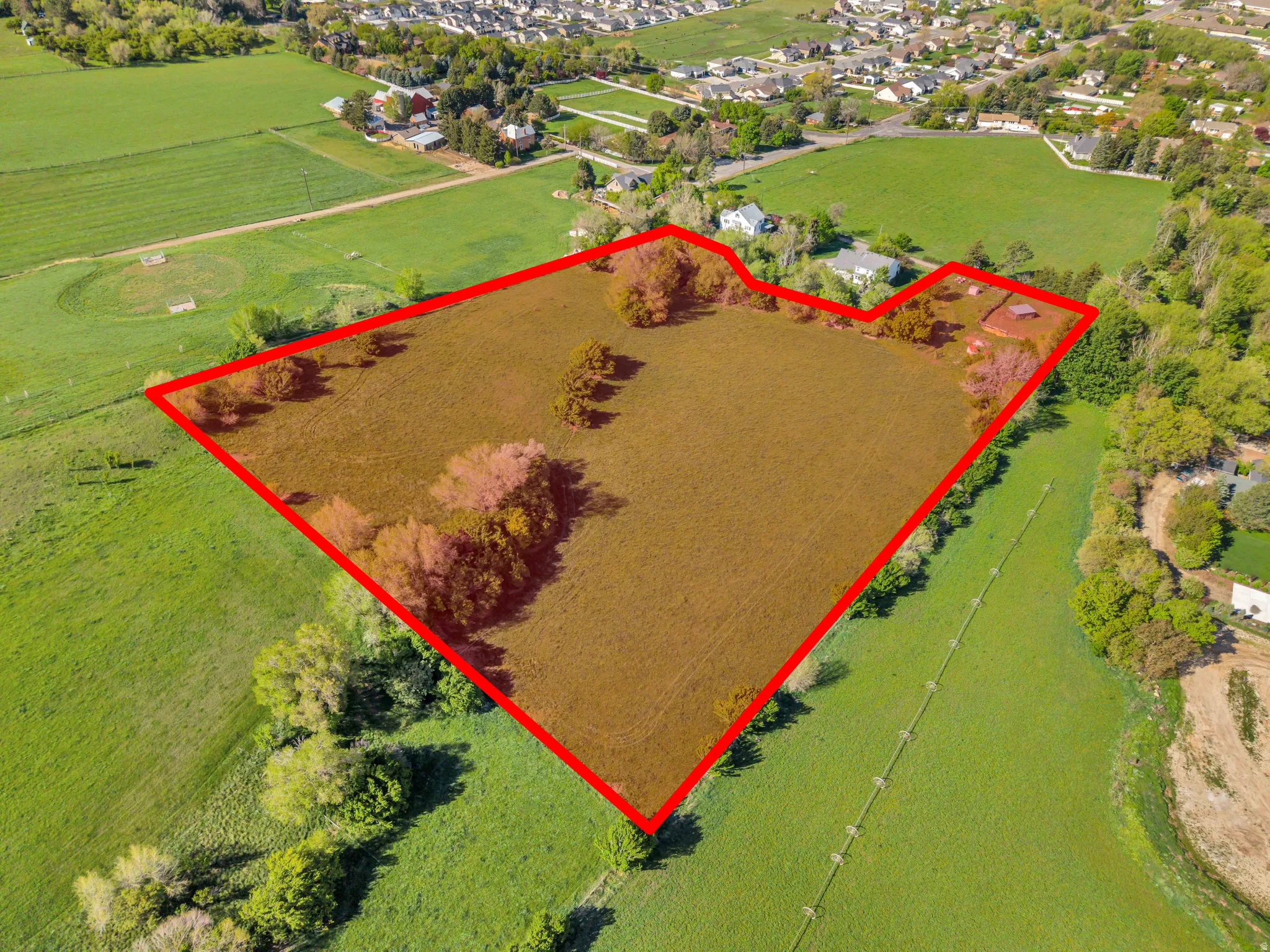 Aerial view of property's location with property boundaries highlighted