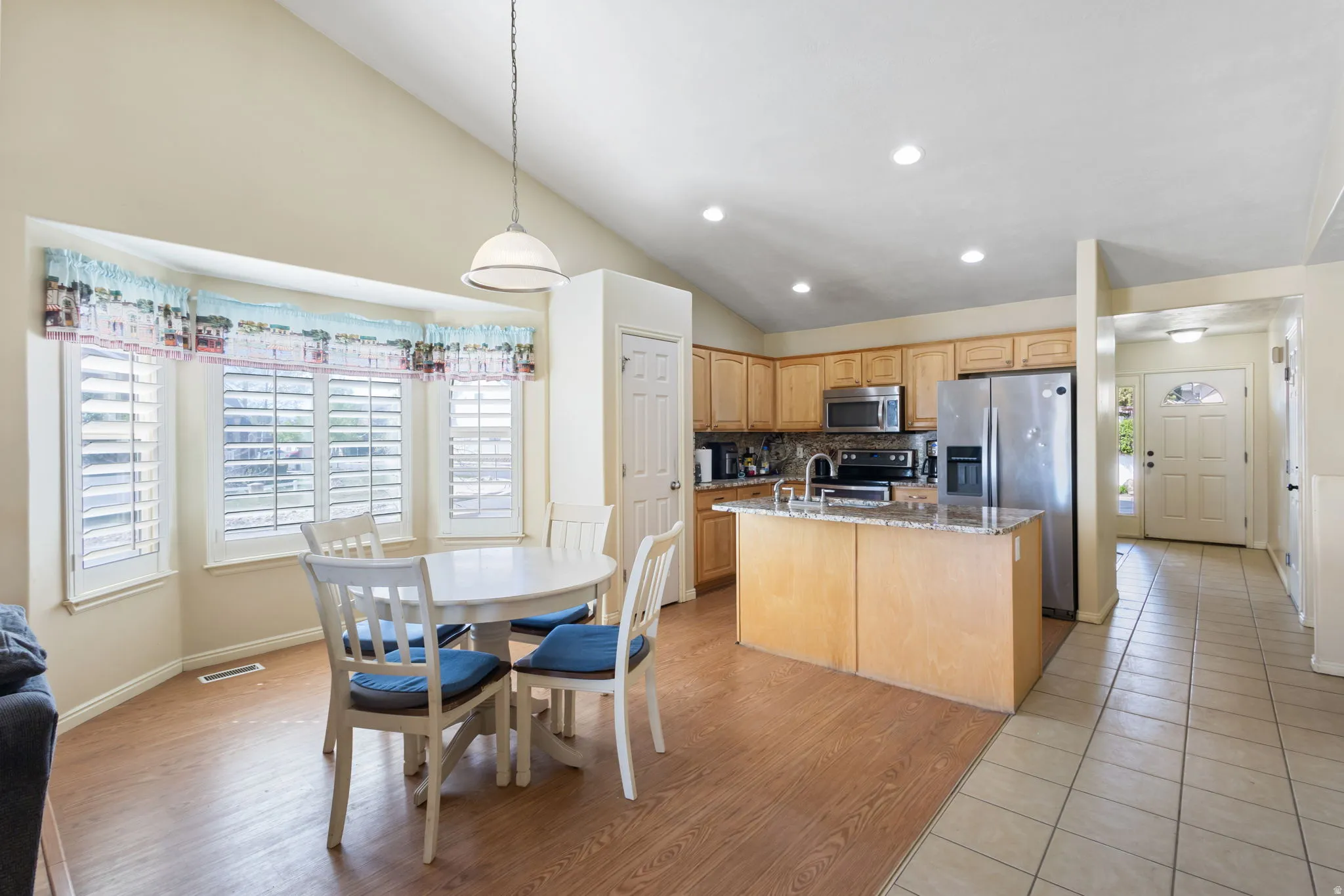Kitchen/dining area