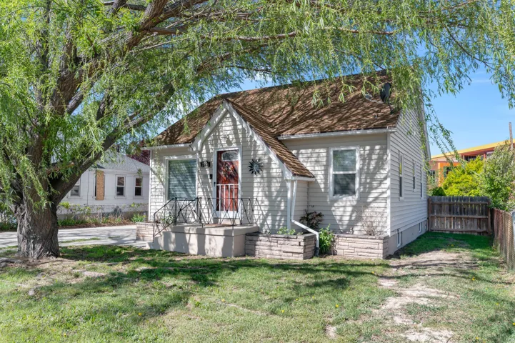 View of front of house featuring crawl space