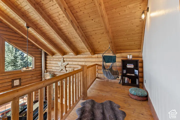 Open loft with sitting area that overlooks the great room below