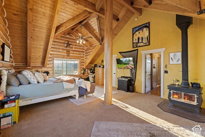 LARGE Primary with wood-burning stove, high vaulted ceilings, views and ensuite with separate shower and garden soak-tub