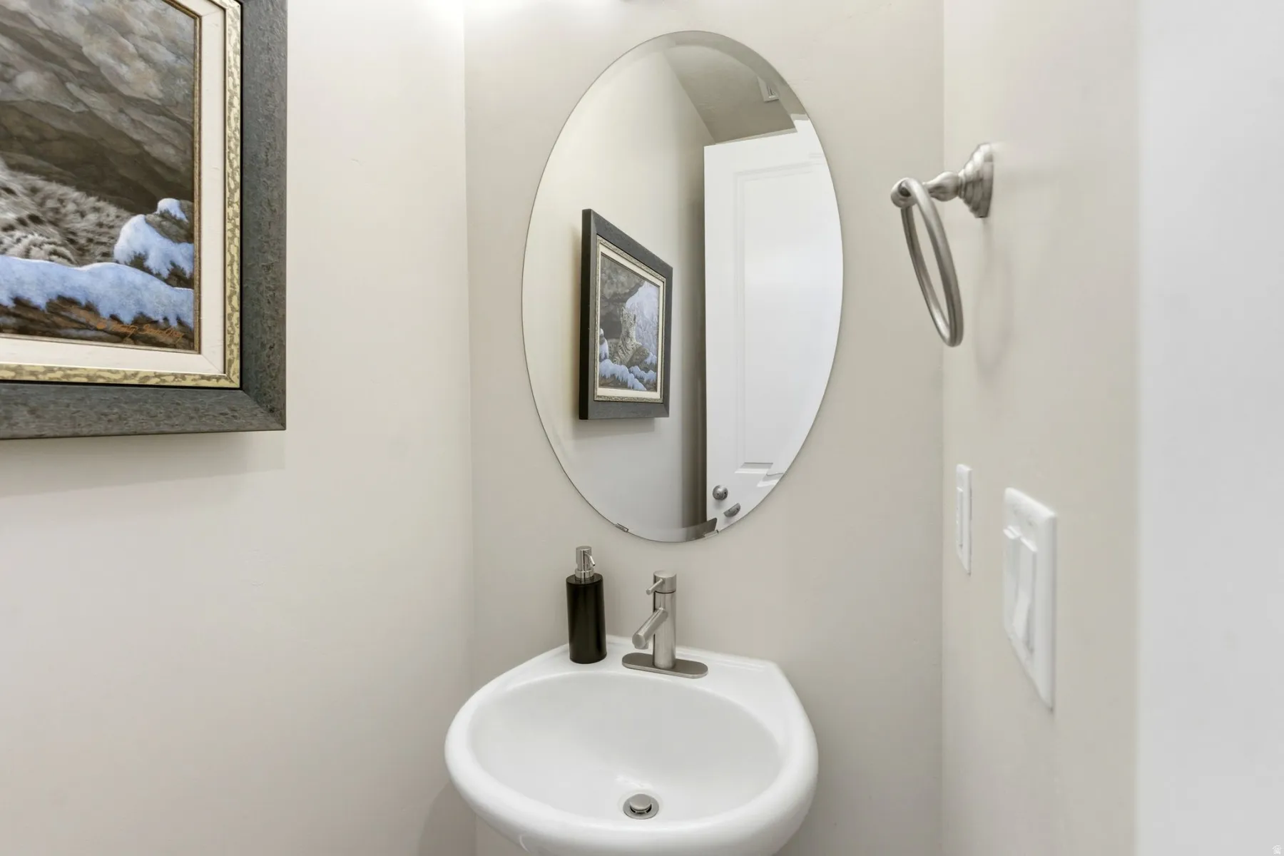 Bathroom featuring a sink