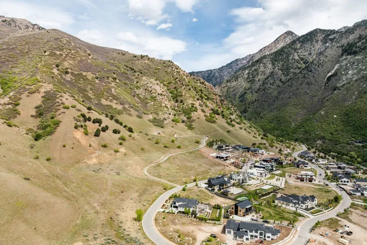 7141 S City View Dr, Cottonwood Heights, Utah 84121