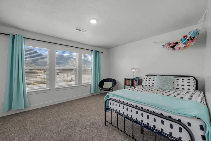 826 W Walnut Bark Ln, Mapleton, Utah 84664