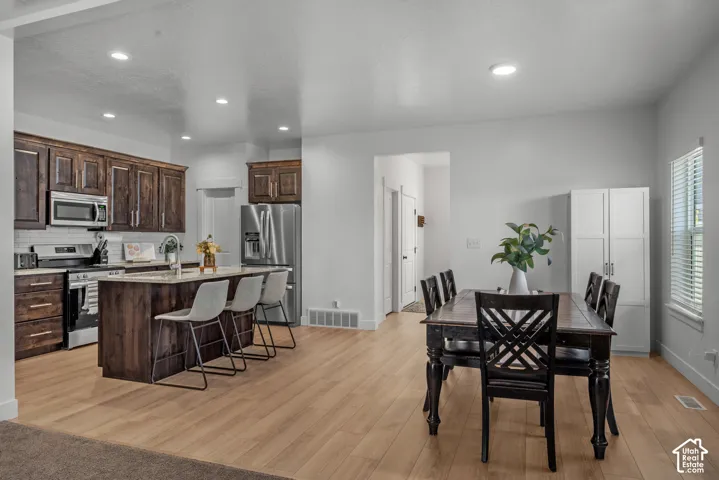 826 W Walnut Bark Ln, Mapleton, Utah 84664