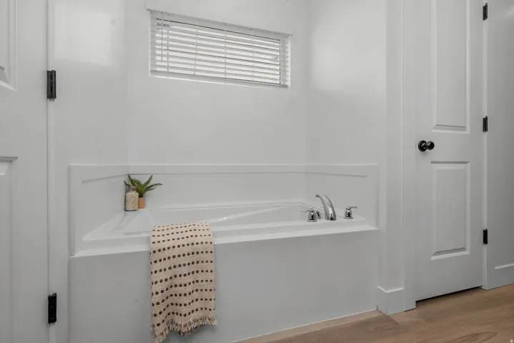 826 W Walnut Bark Ln, Mapleton, Utah 84664