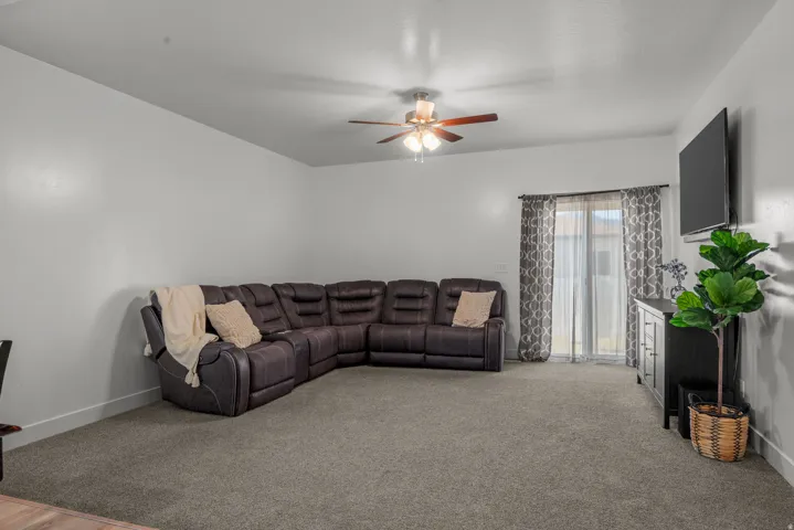 826 W Walnut Bark Ln, Mapleton, Utah 84664