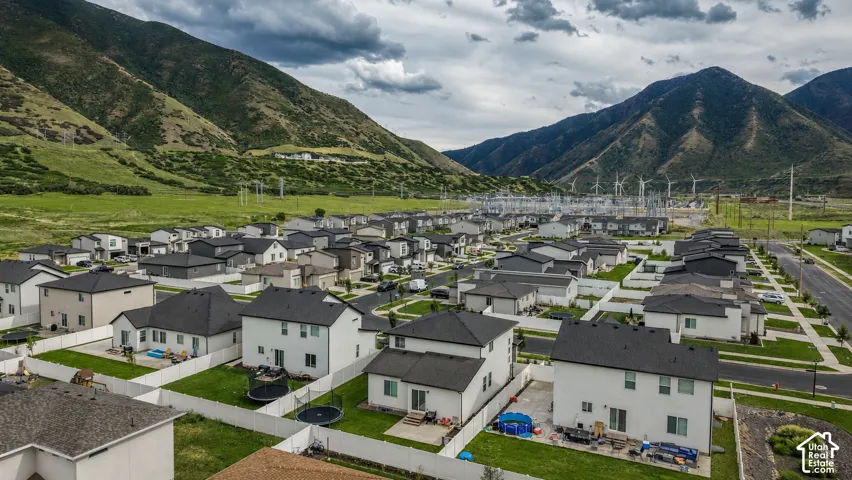 826 W Walnut Bark Ln, Mapleton, Utah 84664