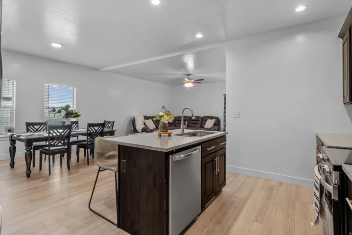 826 W Walnut Bark Ln, Mapleton, Utah 84664