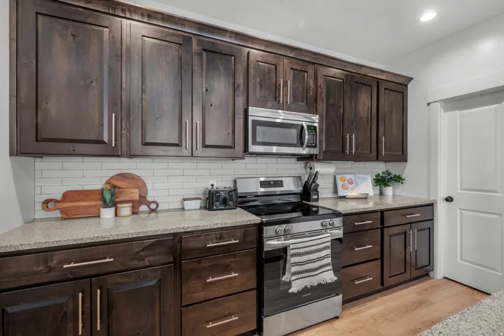 826 W Walnut Bark Ln, Mapleton, Utah 84664