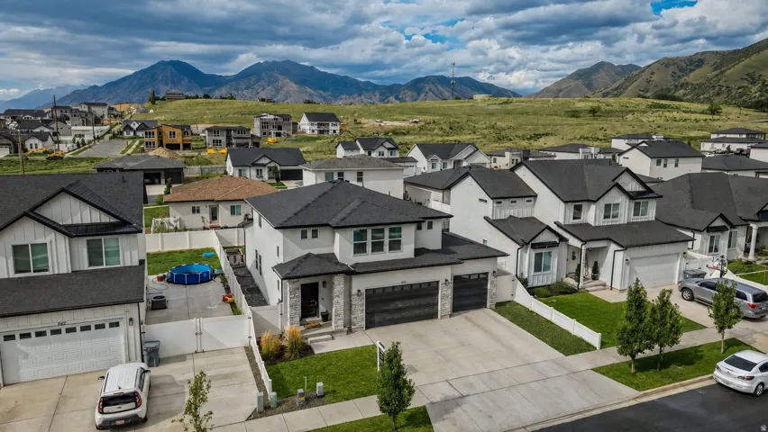 826 W Walnut Bark Ln, Mapleton, Utah 84664