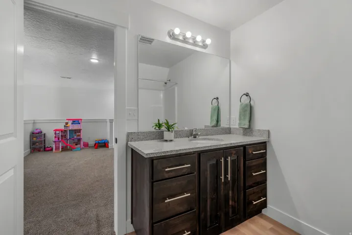 826 W Walnut Bark Ln, Mapleton, Utah 84664