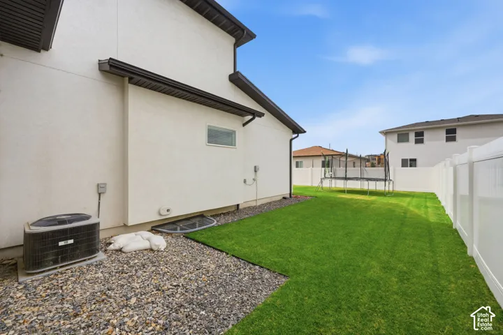 826 W Walnut Bark Ln, Mapleton, Utah 84664
