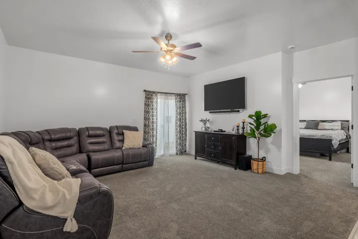 826 W Walnut Bark Ln, Mapleton, Utah 84664
