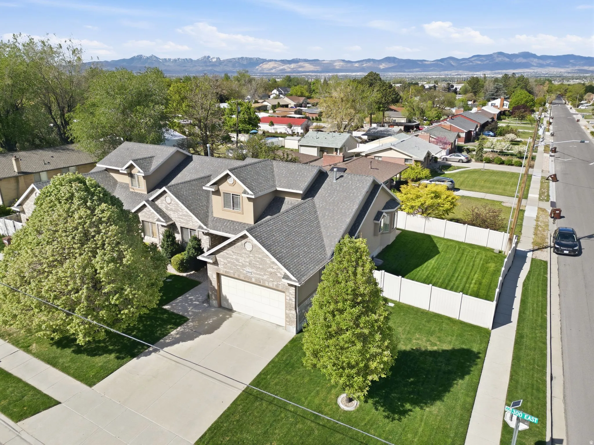 Aerial perspective of suburban area with mountains