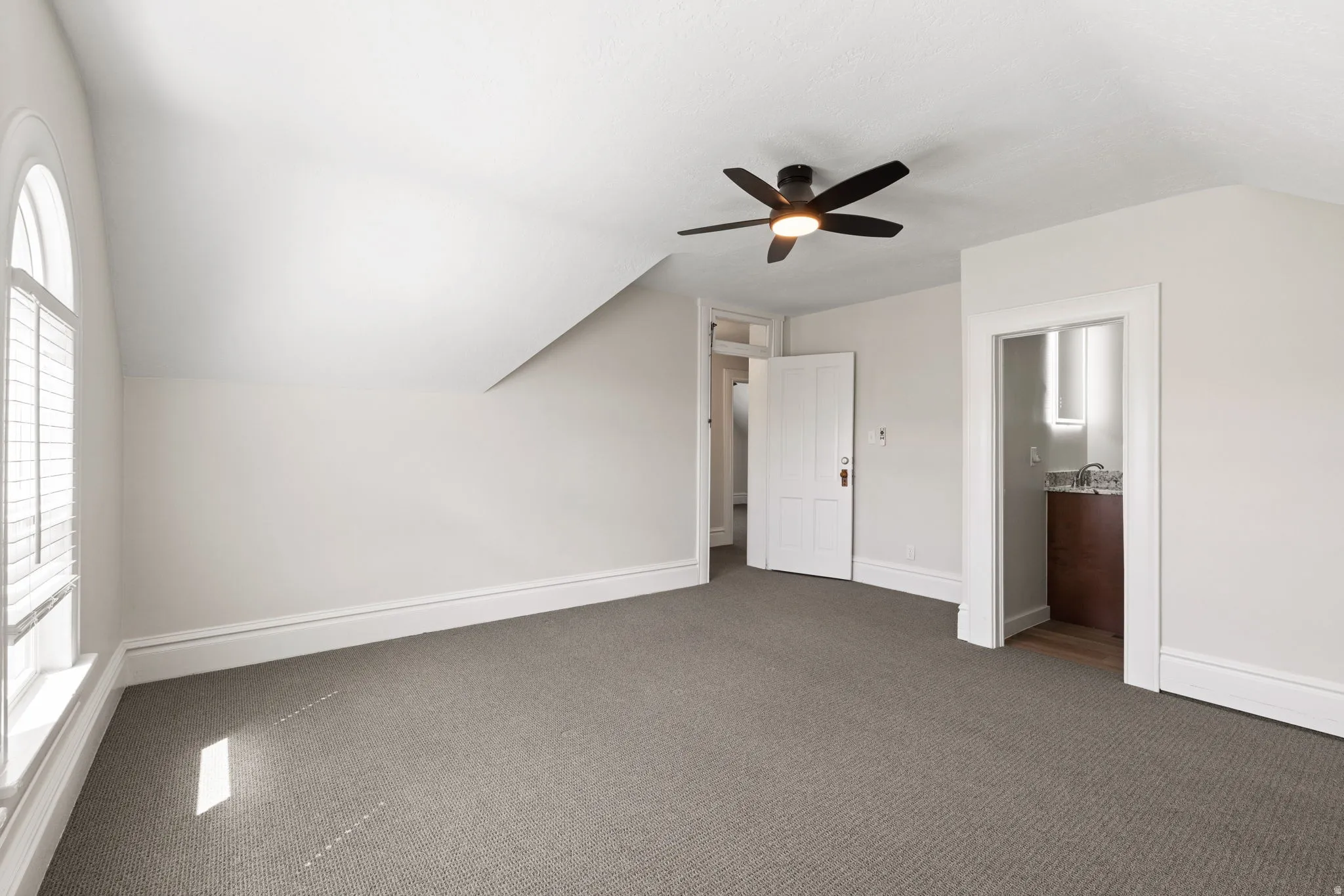 Primary Bedroom with en-suite and bonus room or dreamy wardrobe closet
