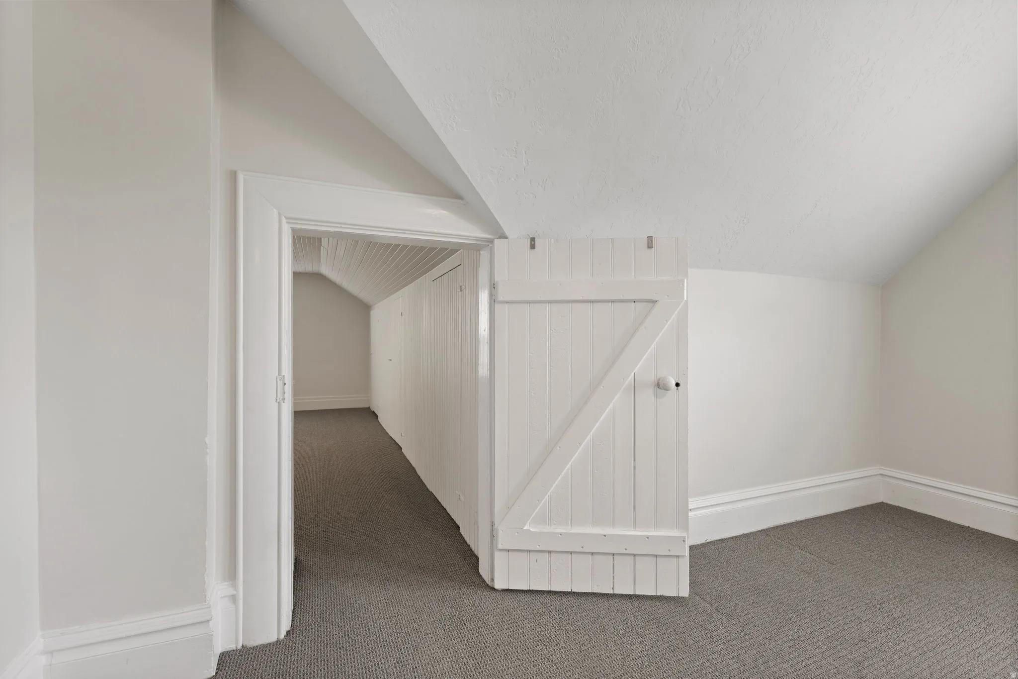 Primary Bedroom with en-suite and bonus room or dreamy wardrobe closet