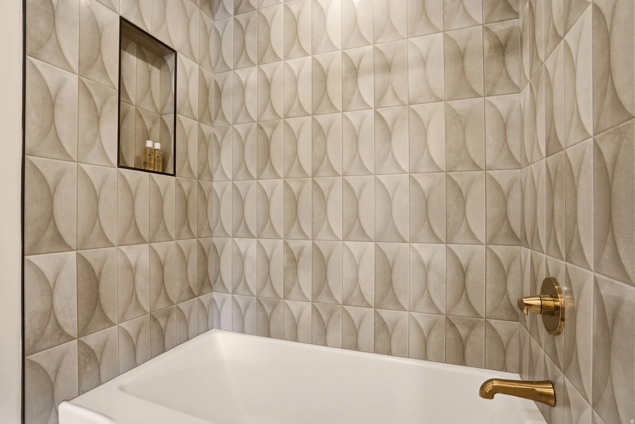 HALL BATH #3 ON MAIN FLOOR