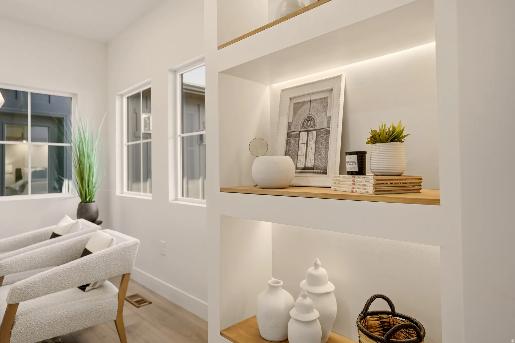 OFFICE WITH VIEWS OF PUTTING GREEN / BACK YARD