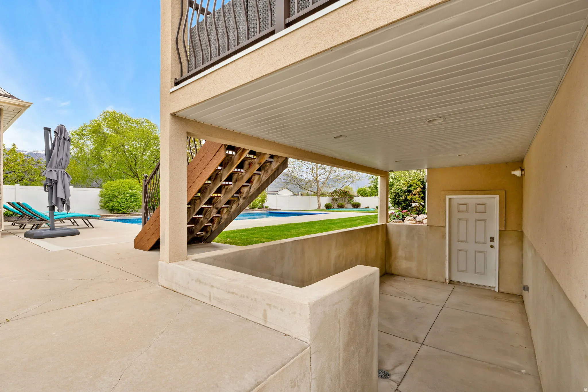 Patio / terrace with a patio area