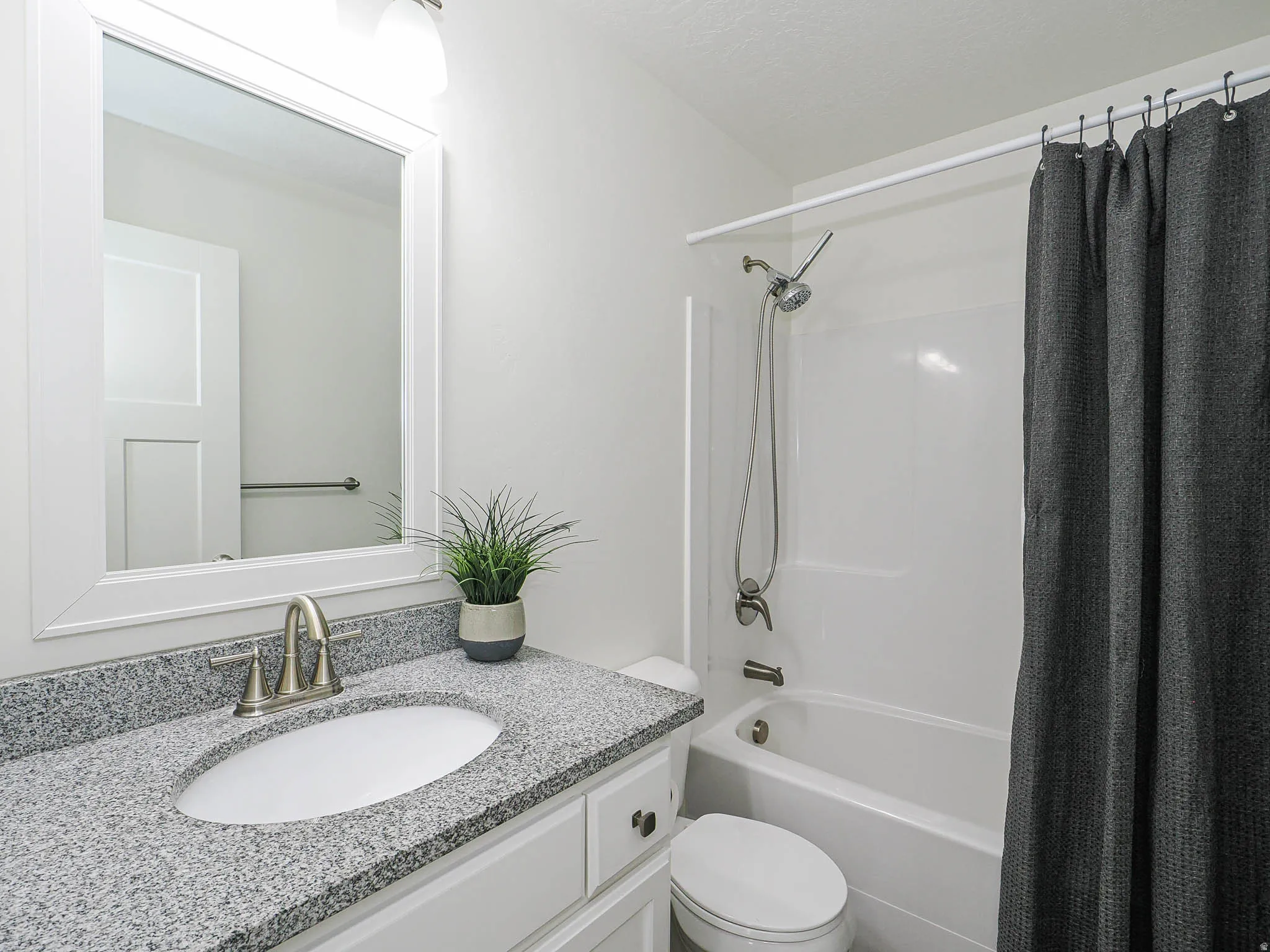 2nd bathroom upstairs