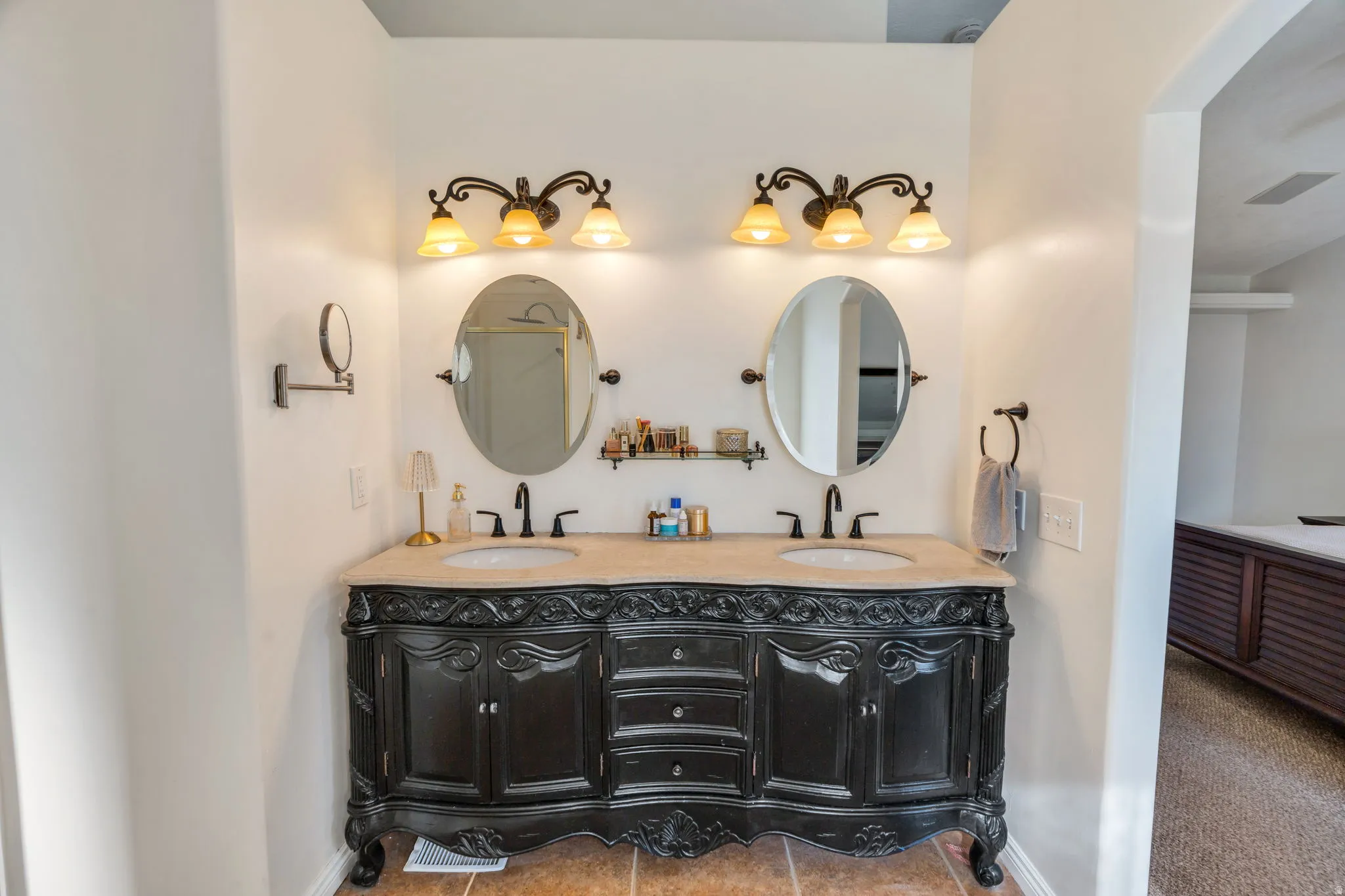 Double Vanity