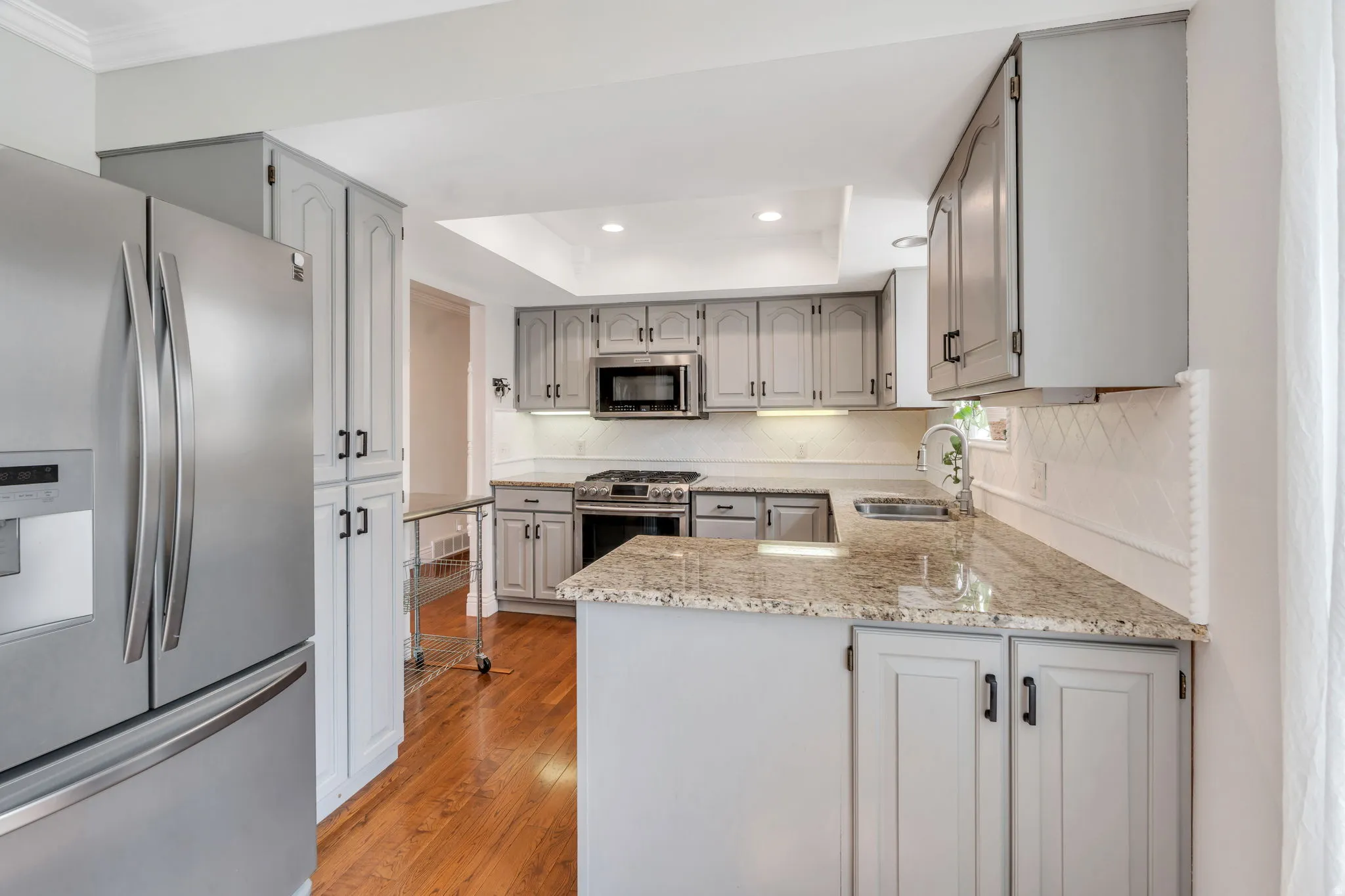 Granite countertops and stainless steel appliances