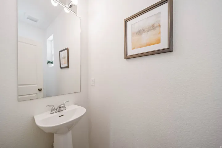 343 E Halls Creek Rd, Saratoga Springs, Utah 84045