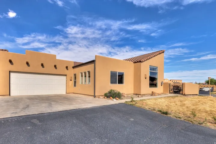 3686 S Spanish Valley. Unit I-1 Dr #i-1, Moab, Utah 84532
