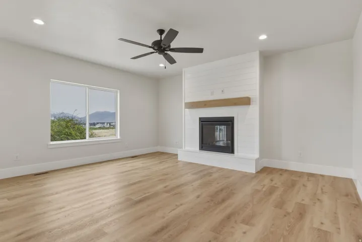 1327 E 320 S, Payson, Utah 84651