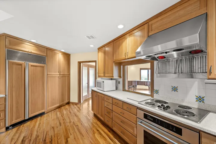 927 N Ensign Vista Dr, Salt Lake City, Utah 84103