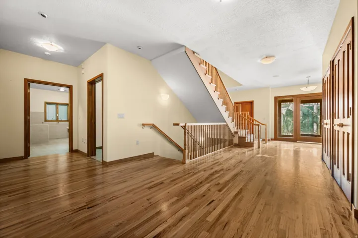 927 N Ensign Vista Dr, Salt Lake City, Utah 84103