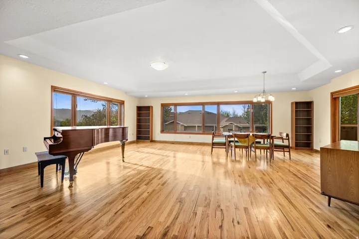 927 N Ensign Vista Dr, Salt Lake City, Utah 84103