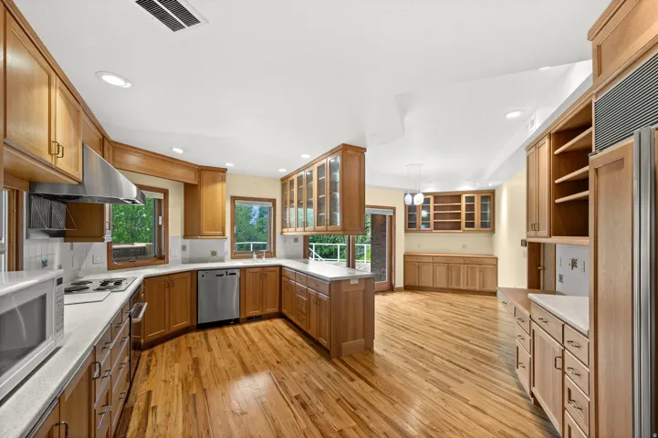 927 N Ensign Vista Dr, Salt Lake City, Utah 84103