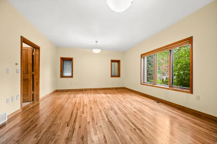 927 N Ensign Vista Dr, Salt Lake City, Utah 84103