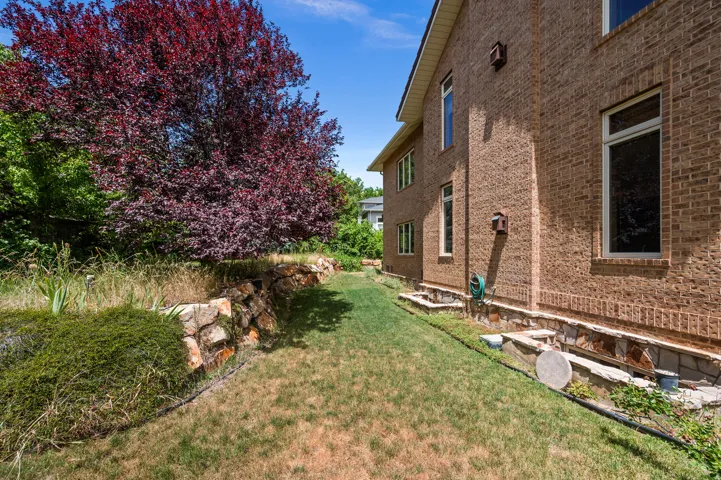 927 N Ensign Vista Dr, Salt Lake City, Utah 84103