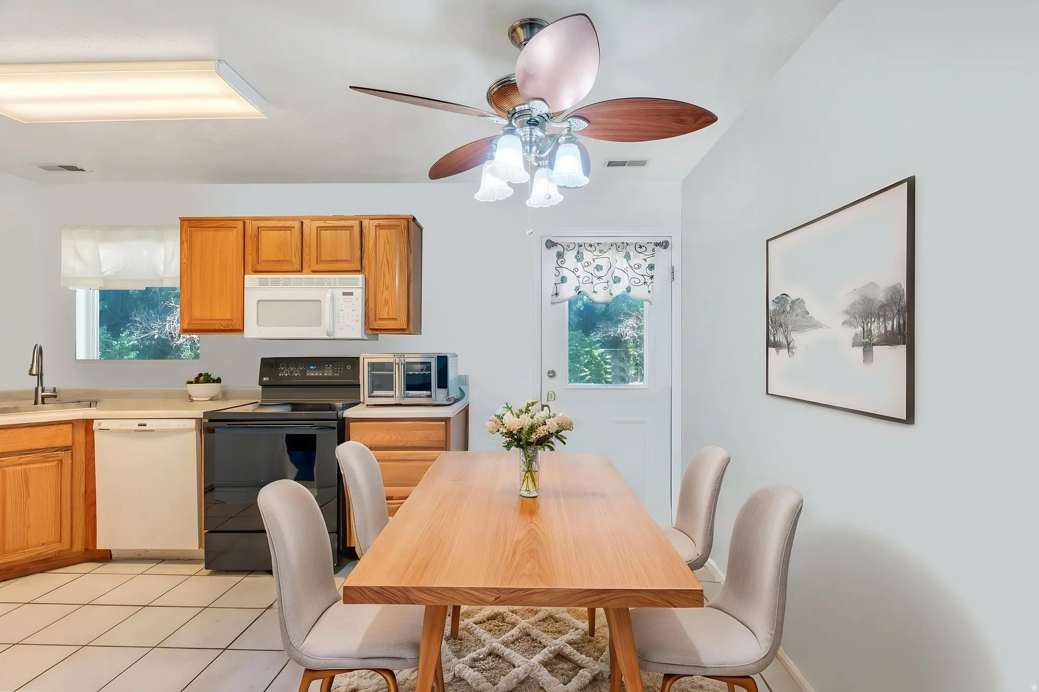 Room for large table and chair, digitally staged