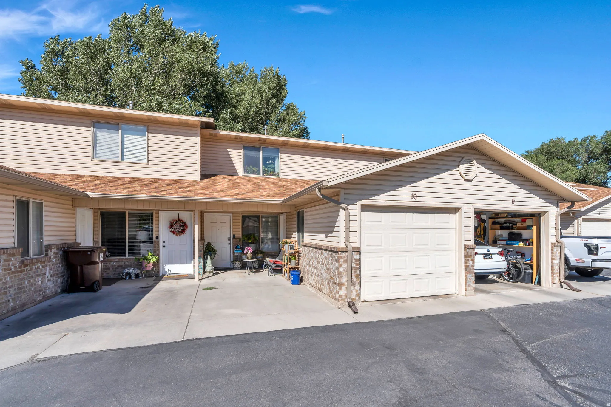 Well-maintained Ogden condo